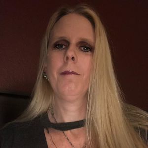 Meet your Posher, Jenn